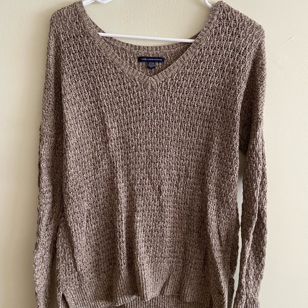 Light weight sweater